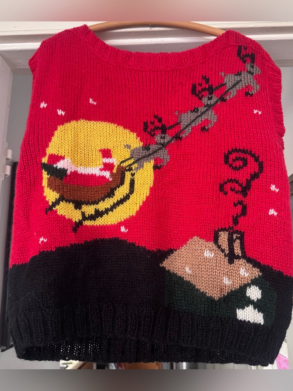 Vintage 90s Christmas holiday sweater vest size medium Santa reindeer night red